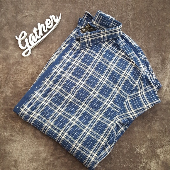 Shirt - Picture 2 of 6